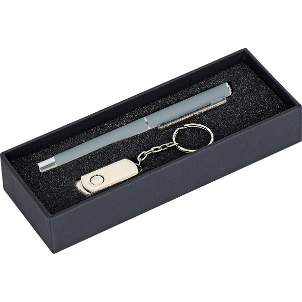 8210-16GB METAL USB BELLEK VE KALEM SETİ